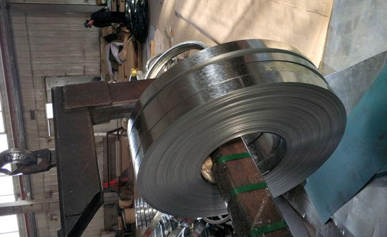 membeli SGCC Hot Dip Galvanized Steel Strip 0,12 mm × 100 mm dengan Permukaan Passivated untuk Channel dan Pipe Manufacturing online manufacture
