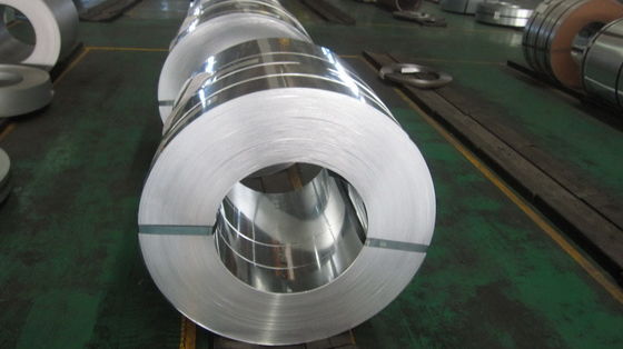 membeli DX51D+Z Strip Baja Galvanis Dicelup Panas Krom ASTM A653 JIS G3302 untuk Pipa Las dan Aplikasi Konstruksi online manufacture