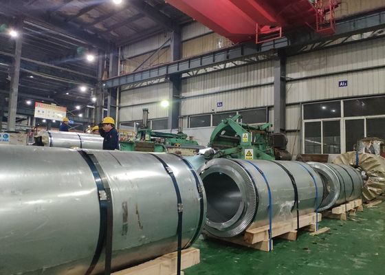 membeli SPCE EGI Steel Coil 0.6mm Tebal Z120 Perawatan Fosfat untuk Peralatan dan Aplikasi Industri online manufacture