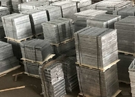 824mm Galvanized Steel Walkway Grating Steel Grating Panels Step Steel Frame Lattice